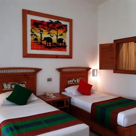 The Oasis Beach Resort Hambantota Exteriér fotografie